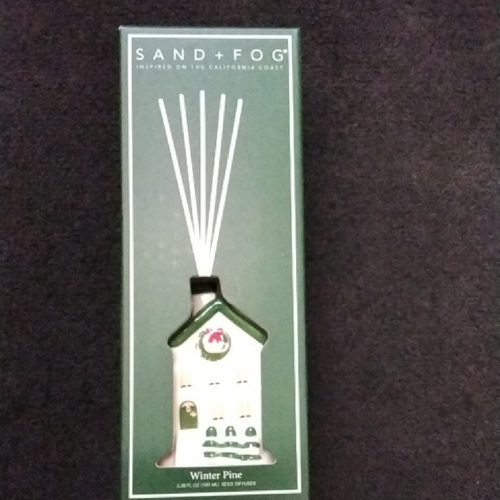Sand + Fog Winter Pine Reed Diffuser - Green